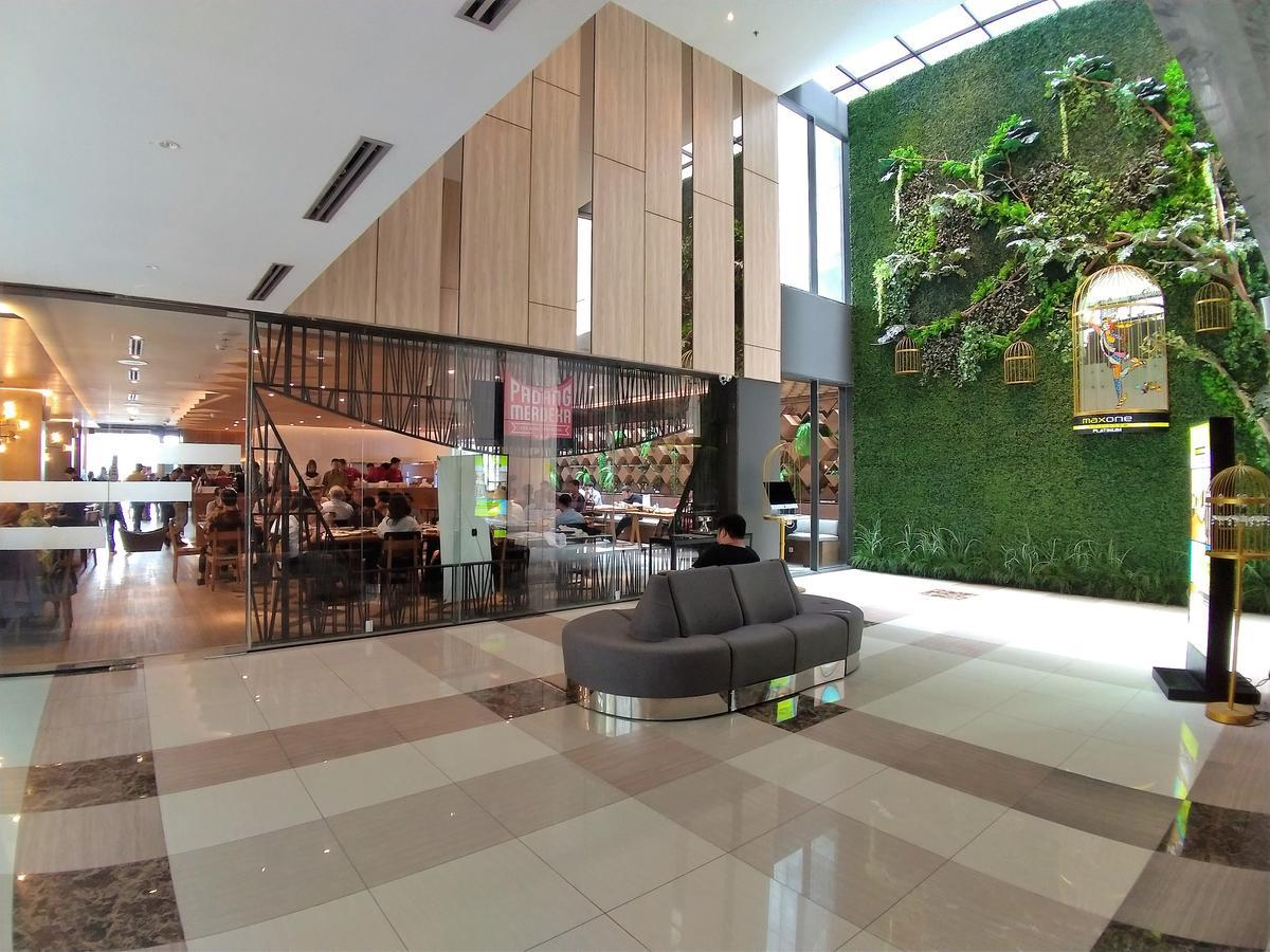 Maxone Platinum Hayam Wuruk Hotell Jakarta Exteriör bild