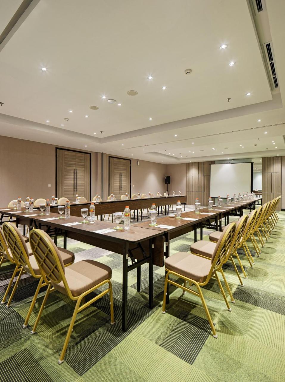 Maxone Platinum Hayam Wuruk Hotell Jakarta Exteriör bild