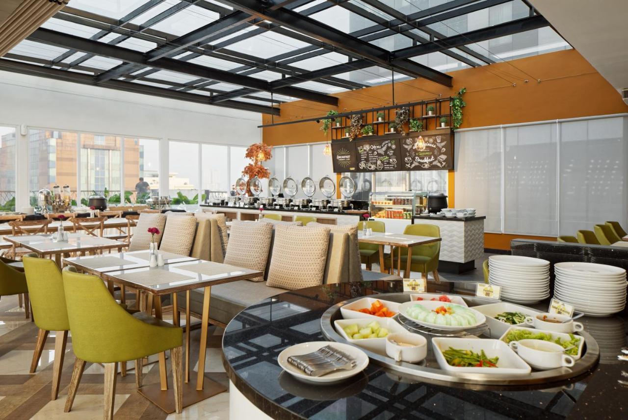 Maxone Platinum Hayam Wuruk Hotell Jakarta Exteriör bild