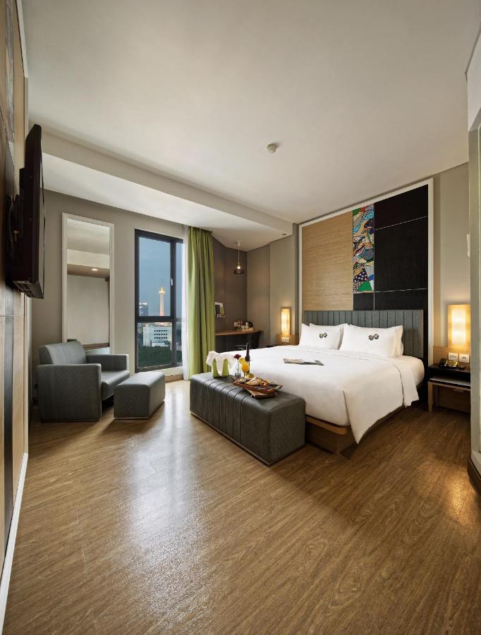 Maxone Platinum Hayam Wuruk Hotell Jakarta Exteriör bild